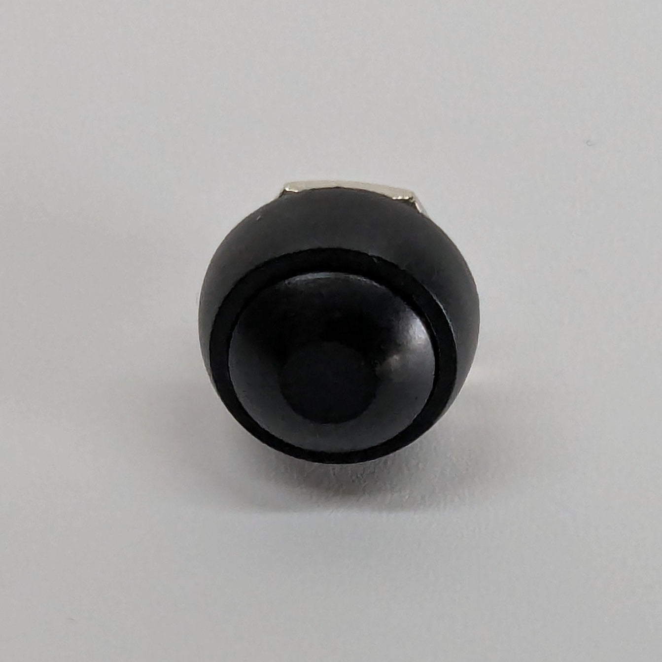 12_mm_Taster_schwarz_Produktfoto