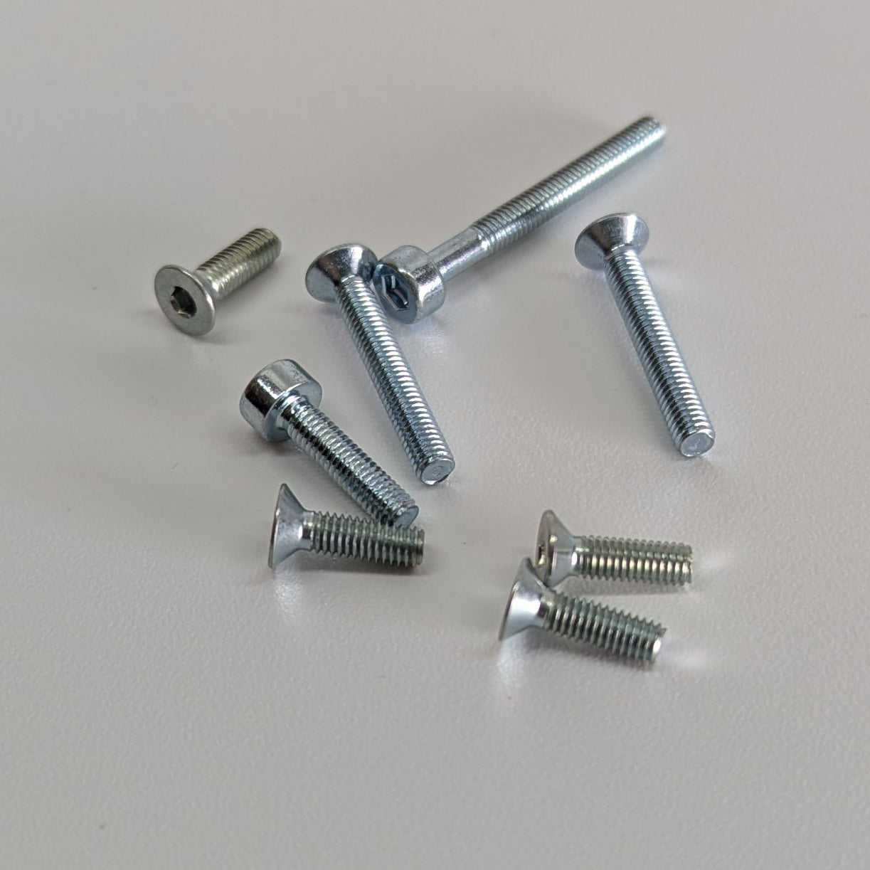 Schraubenset_Vector_Produktfoto