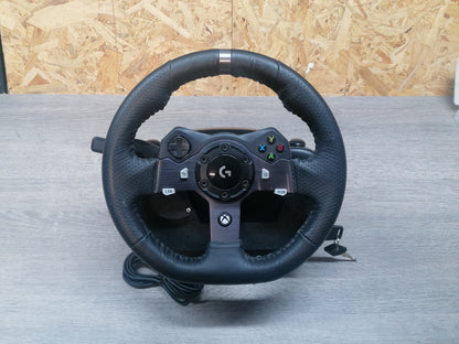 BIld des DirectionControl Kits montiert am Logitech Lenkrad - Ansicht vorne