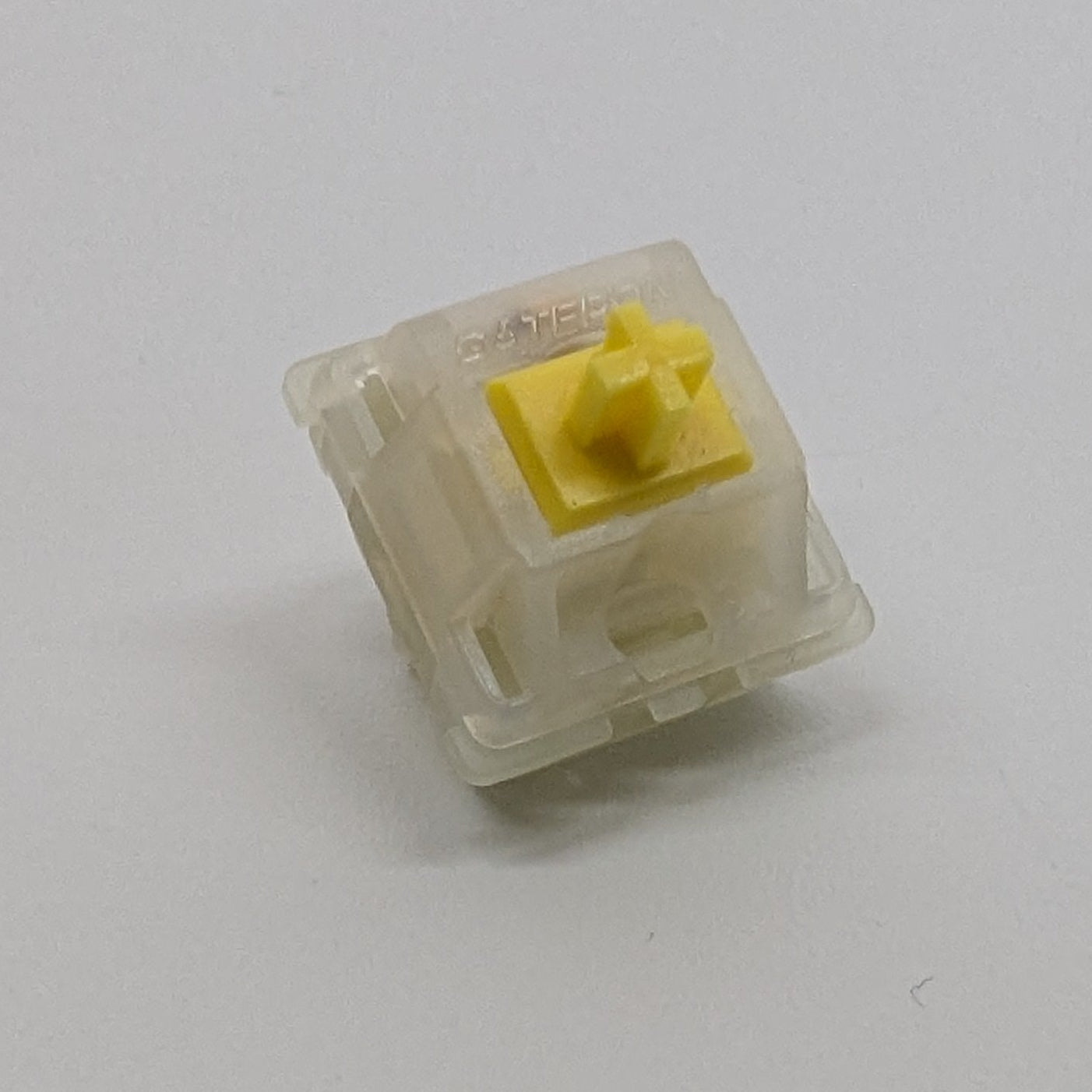 Mechanische_Taster_gelb_-_Taste_vorne